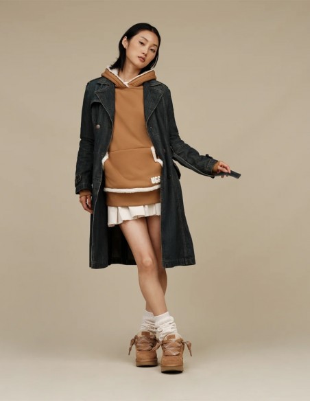 UGG Lowmel Femme Chestnut – Baskets lifestyle daim et laine UGGplush™