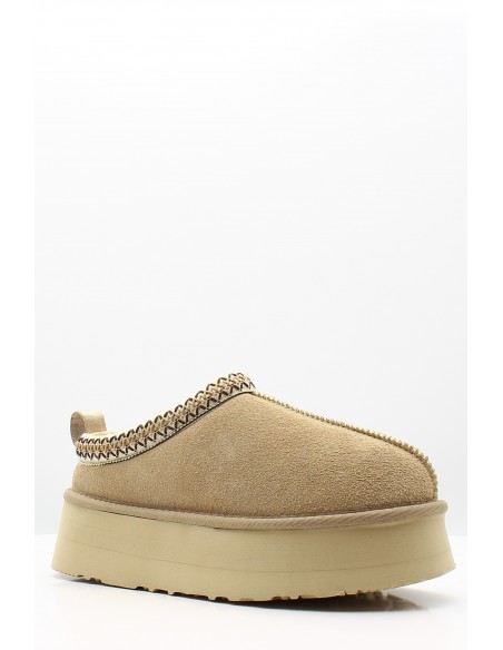 Les mules fourrées Kharisma Dolly en suède beige avec plateforme épaisse