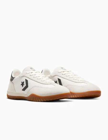 Converse Run Star Trainer Crème et Noir - Sneakers tendances et confortables