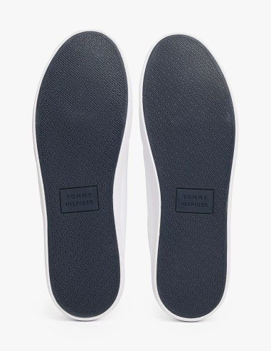 Tommy Hilfiger FM05398-YBS baskets basses en toile blanche - Hylton.fr