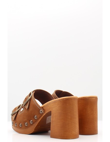 Sandro Rosi 9068 – Mules à talon haut en bois, cuir camel et clous métalliques