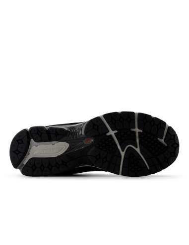 New Balance U2002RC : baskets homme 2002R noires et grises