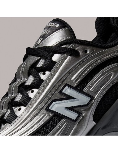 New Balance 1000 Silver Metallic – Sneakers homme futuriste en mesh et simili métal