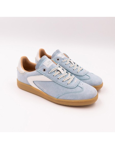 Baskets 0'105 Nova Storm en daim bleu ciel et blanc – Style rétro et semelle gomme