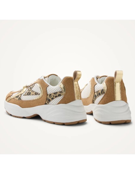 Vanessa Wu Gigi Emblem BK2834CM | Baskets Femme