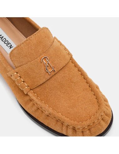 Mocassins femme Steve Madden modèle Morgen camel suédine