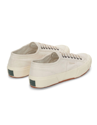 Sneakers Superga 2750 écru homme toile casual intemporel chic