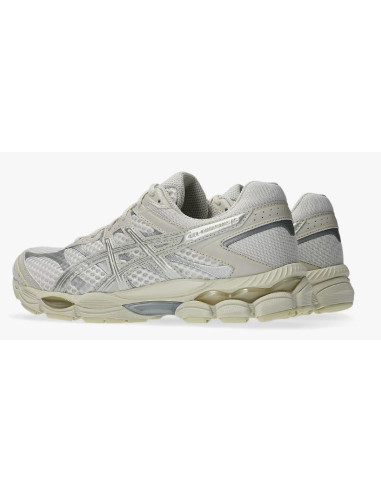 Sneakers Femme Asics Gel-Cumulus 16 Cream/Pure Silver – 1203A733-107