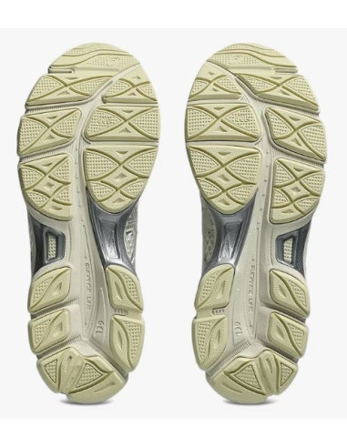 Sneakers Femme Asics Gel-Cumulus 16 Cream/Pure Silver – 1203A733-107