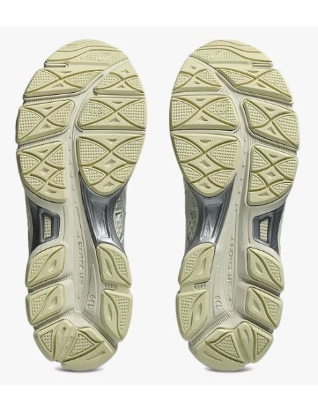 Sneakers Femme Asics Gel-Cumulus 16 Cream/Pure Silver – 1203A733-107